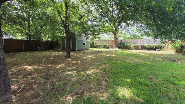 314 16th Street W, Irving, TX 75060