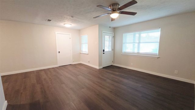 314 16th Street W, Irving, TX 75060