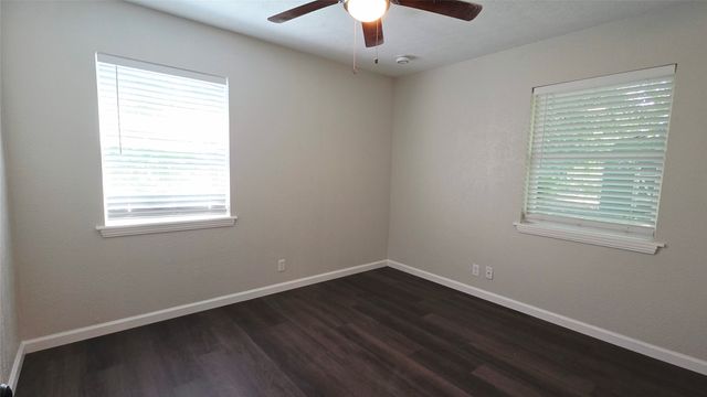 314 16th Street W, Irving, TX 75060