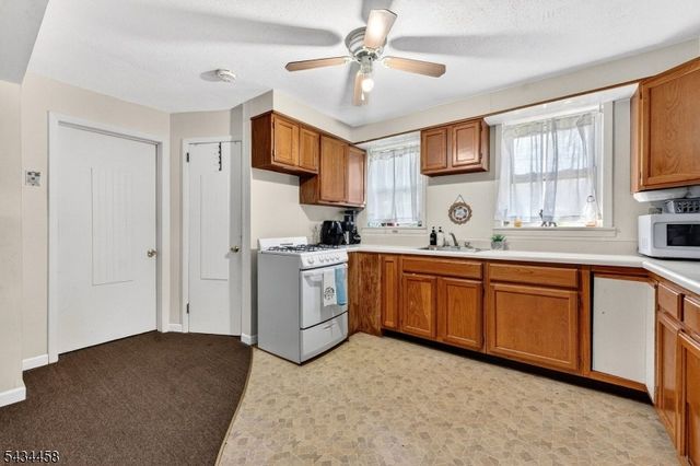 109 Main St, Garfield City, NJ 07026