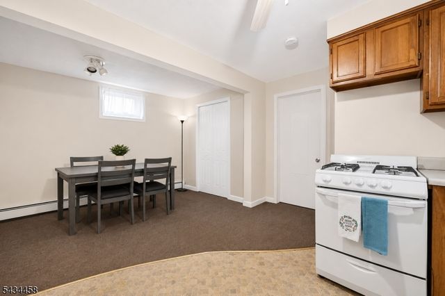 109 Main St, Garfield City, NJ 07026