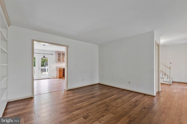 3 NEW CUT RD, Round Hill, VA 20141