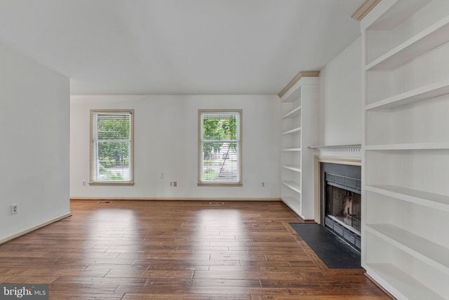3 NEW CUT RD, Round Hill, VA 20141