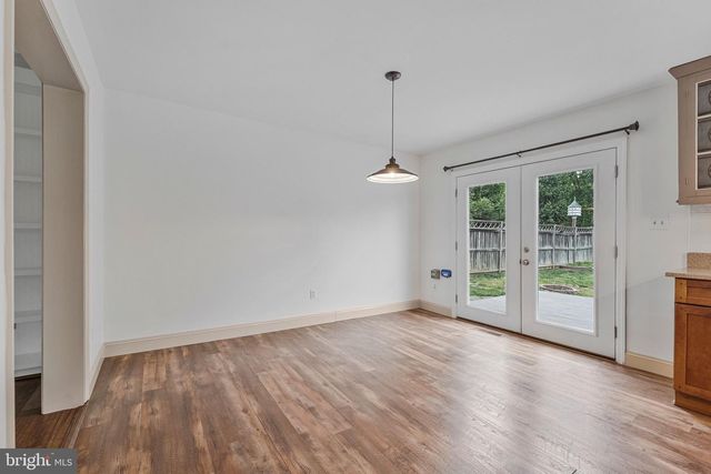 3 NEW CUT RD, Round Hill, VA 20141