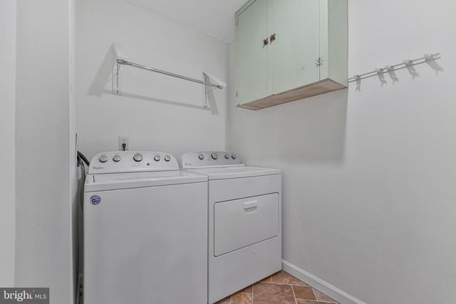 3 NEW CUT RD, Round Hill, VA 20141