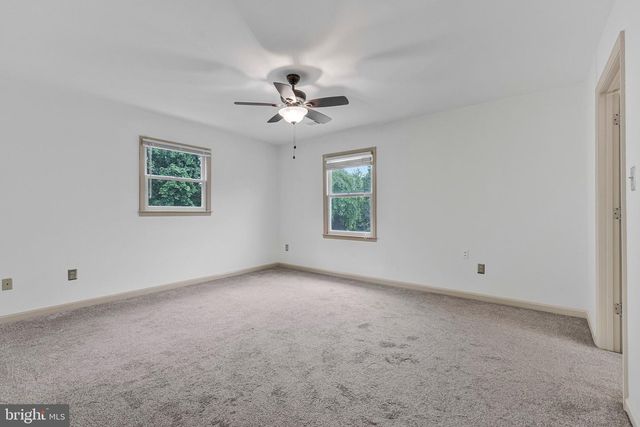 3 NEW CUT RD, Round Hill, VA 20141