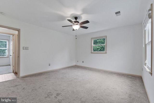 3 NEW CUT RD, Round Hill, VA 20141