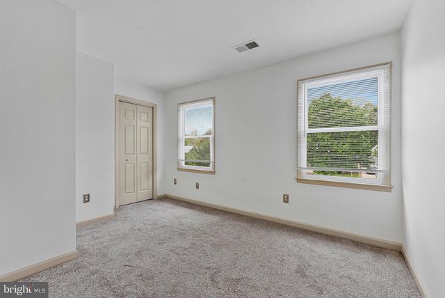 3 NEW CUT RD, Round Hill, VA 20141