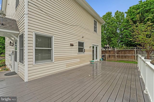 3 NEW CUT RD, Round Hill, VA 20141
