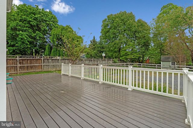 3 NEW CUT RD, Round Hill, VA 20141