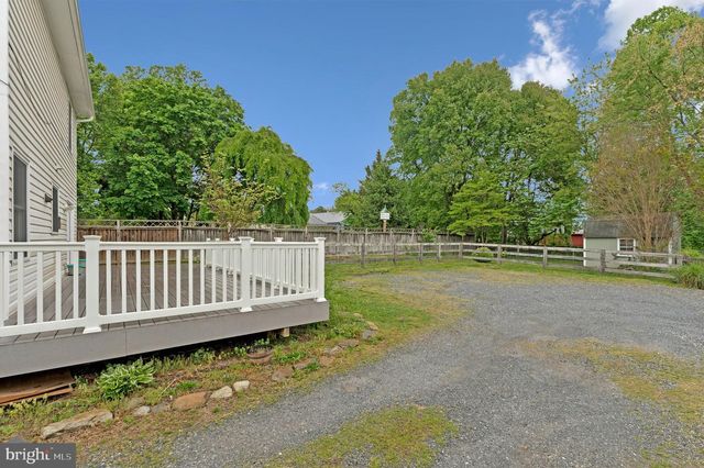 3 NEW CUT RD, Round Hill, VA 20141