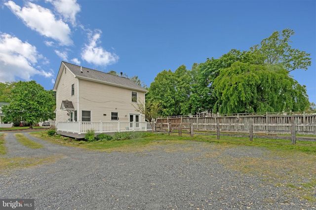 3 NEW CUT RD, Round Hill, VA 20141