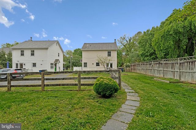 3 NEW CUT RD, Round Hill, VA 20141