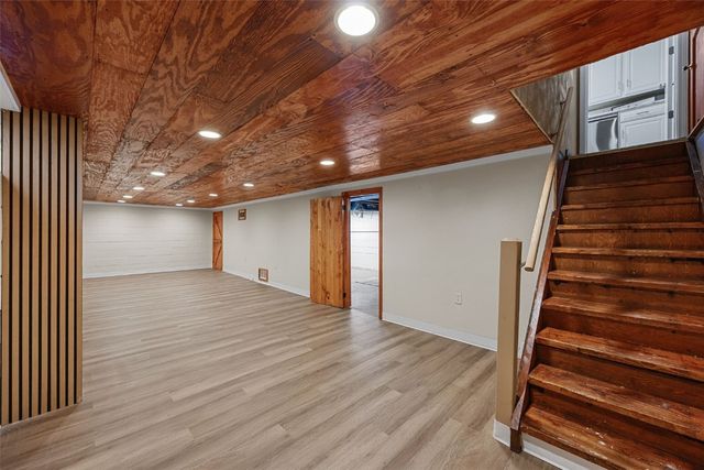 530 37th Street NE, Cedar Rapids, IA 52402