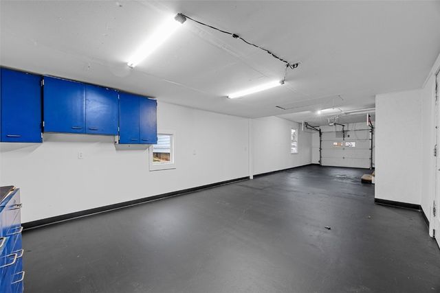 530 37th Street NE, Cedar Rapids, IA 52402