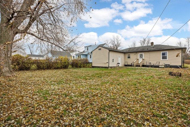 530 37th Street NE, Cedar Rapids, IA 52402