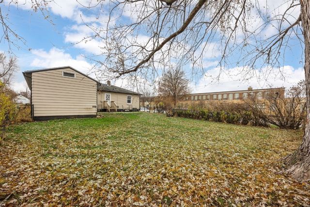 530 37th Street NE, Cedar Rapids, IA 52402