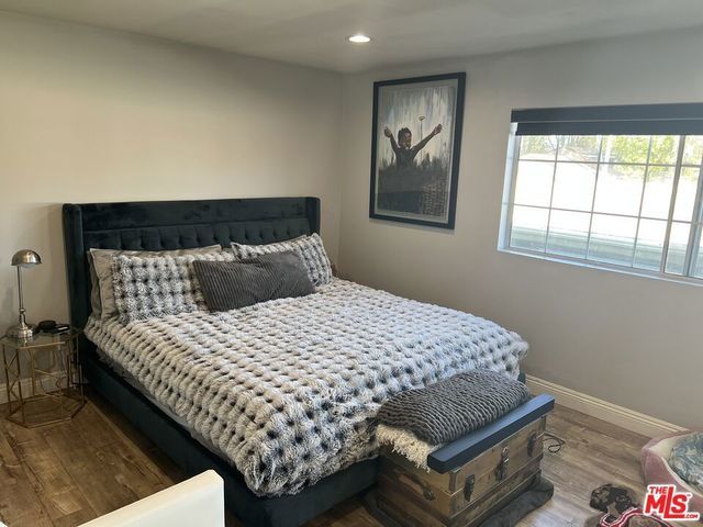 18640 Collins Street 216, Tarzana, CA 91356