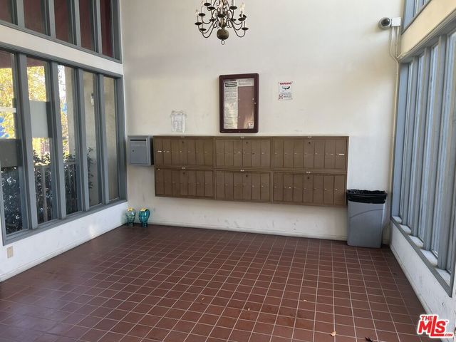 18640 Collins Street 216, Tarzana, CA 91356