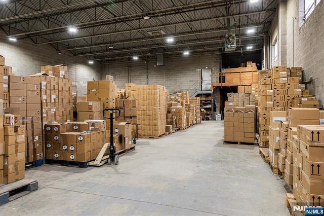 29 Grove Street, South Hackensack, NJ 07606