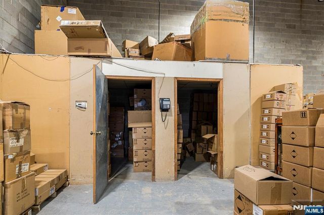 29 Grove Street, South Hackensack, NJ 07606