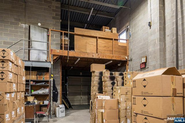 29 Grove Street, South Hackensack, NJ 07606