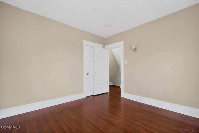 35 James Street, Schenectady, NY 12304