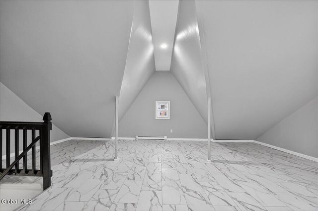 35 James Street, Schenectady, NY 12304