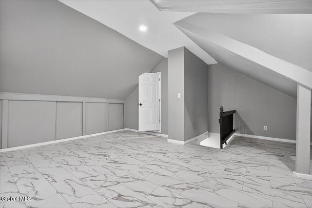 35 James Street, Schenectady, NY 12304