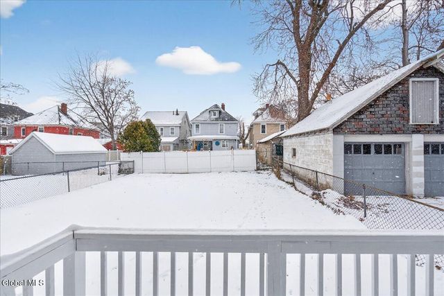 35 James Street, Schenectady, NY 12304