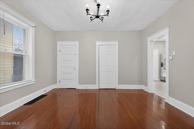 35 James Street, Schenectady, NY 12304