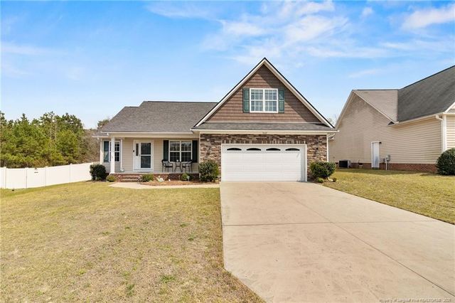 2109 Feathercombe Court, Fayetteville, NC 28306