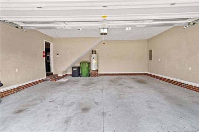 2109 Feathercombe Court, Fayetteville, NC 28306