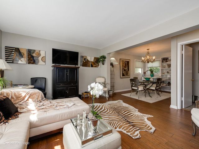 1222 W Lill Avenue, Chicago, IL 60614