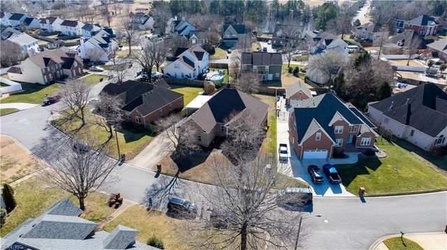 635 Shadow Brooke DR, Chesapeake, VA 23320