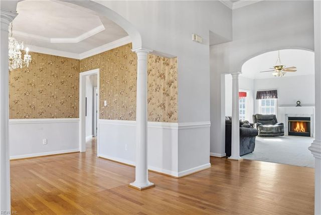 635 Shadow Brooke DR, Chesapeake, VA 23320