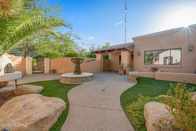 2759 N Desert Avenue, Tucson, AZ 85712