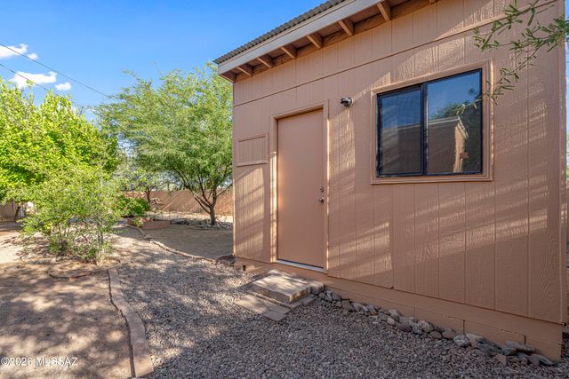 2759 N Desert Avenue, Tucson, AZ 85712