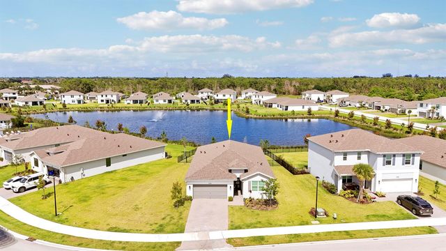 5783 SE Skyblue Circle, Stuart, FL 34997