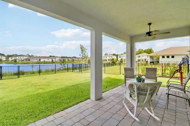 5783 SE Skyblue Circle, Stuart, FL 34997