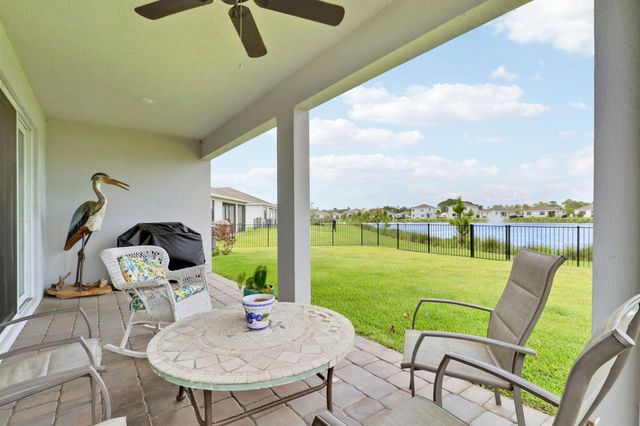 5783 SE Skyblue Circle, Stuart, FL 34997