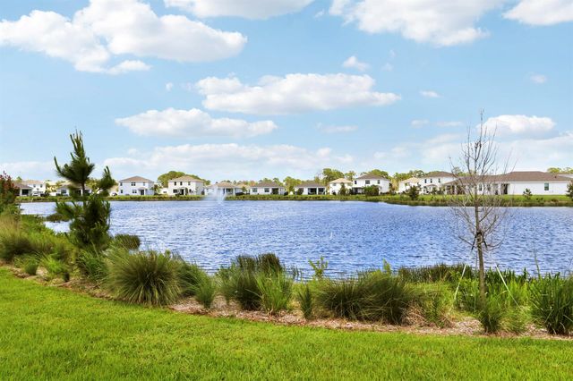 5783 SE Skyblue Circle, Stuart, FL 34997