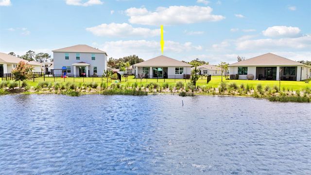 5783 SE Skyblue Circle, Stuart, FL 34997