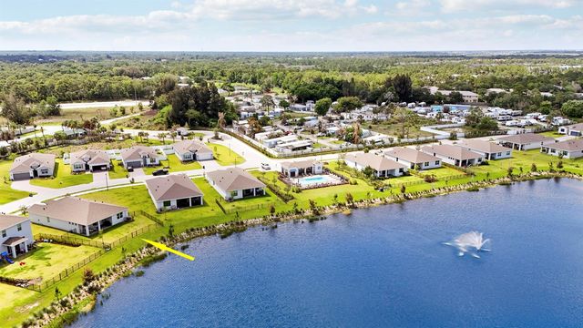 5783 SE Skyblue Circle, Stuart, FL 34997