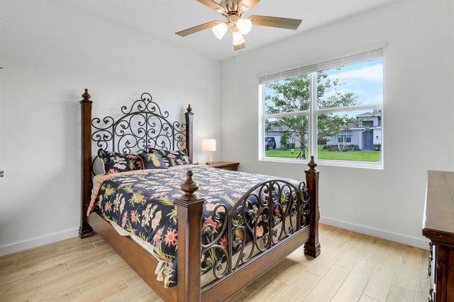 5783 SE Skyblue Circle, Stuart, FL 34997