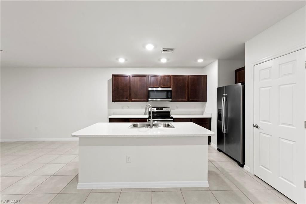 15381 Wildflower CIR, NAPLES, FL 34119 — photo 5