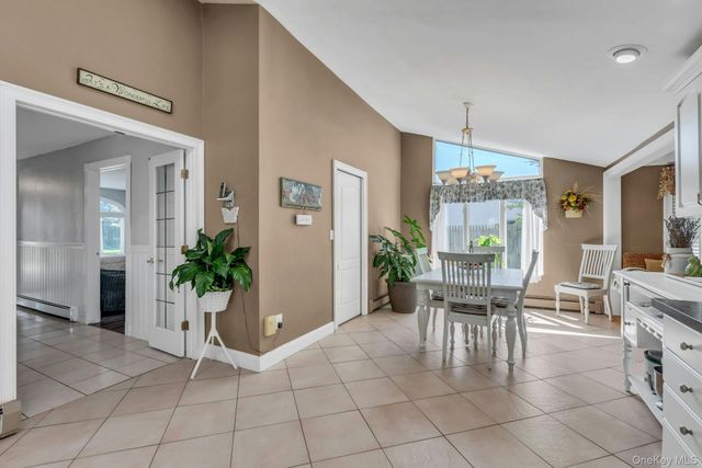 554 Bayport Avenue, Bayport, NY 11705