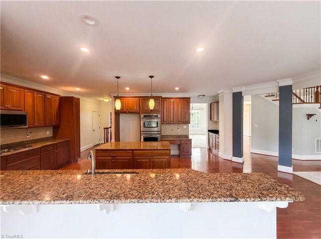 7791 Newhaven Drive, Oak Ridge, NC 27310