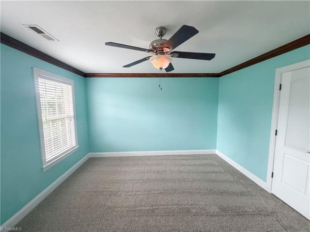 7791 Newhaven Drive, Oak Ridge, NC 27310