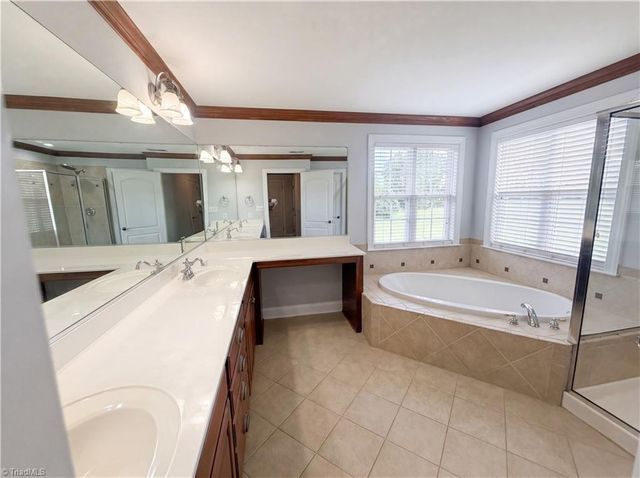 7791 Newhaven Drive, Oak Ridge, NC 27310